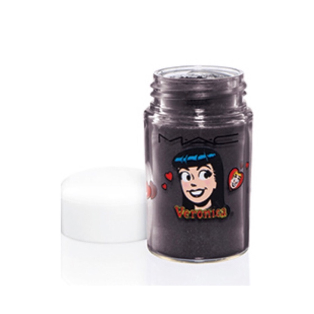 New MAC Pink Poodle Pigment